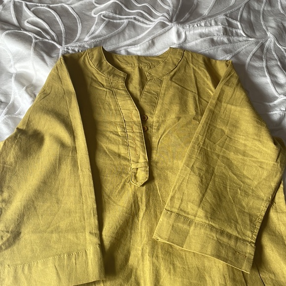 Dress - Picture 3 of 3